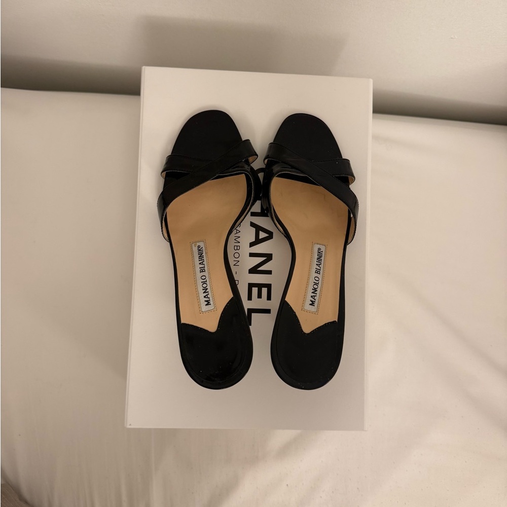 Manolo Blahnik Black Patent Leather Sandals - Picture 5 of 6